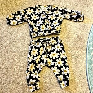 Jessica Simpson 3-6 month baby girls outfit